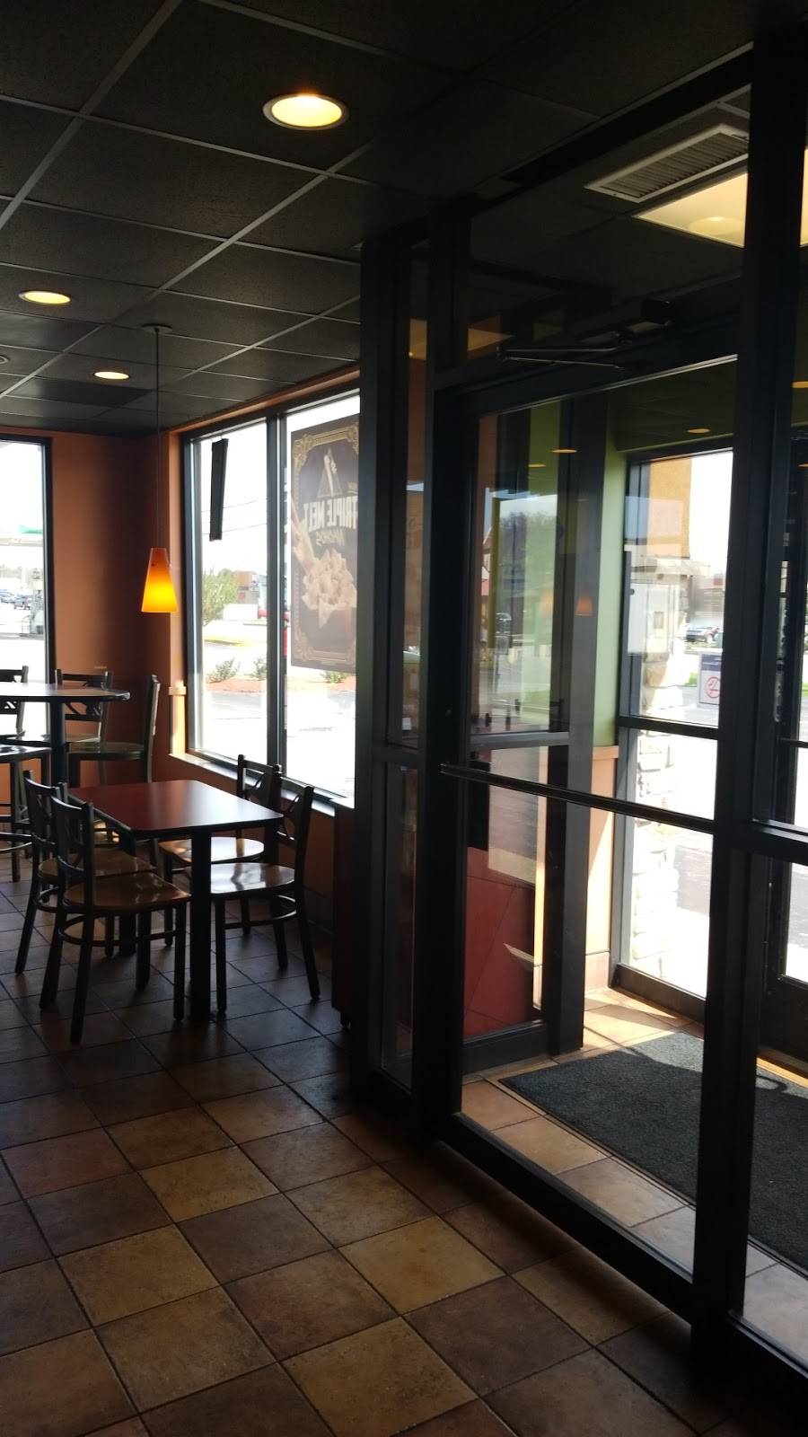 Taco Bell | meal takeaway | 702 Plaza Dr, Chesterton, IN 46304, USA | 2199268445 OR +1 219-926-8445