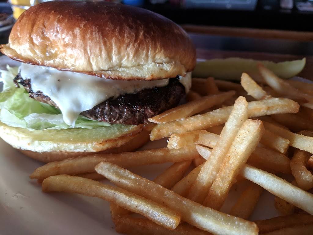 Brass Monkey Milwaukee Pub & Grill | restaurant | 700 E Layton Ave, Milwaukee, WI 53207, USA | 4144860484 OR +1 414-486-0484