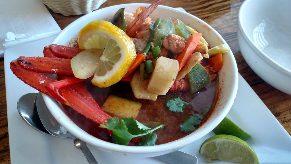 Alfonsos Authentic Mexican Food | restaurant | 11252 Merritt St, Castroville, CA 95012, USA | 8316335572 OR +1 831-633-5572