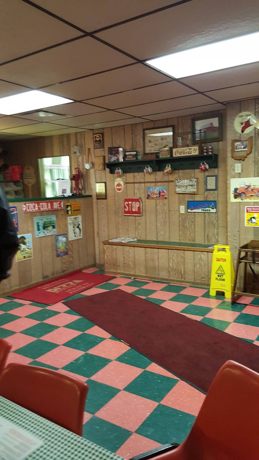 Capuanos Pizza House | restaurant | 24 S Twp Rd, Pataskala, OH 43062, USA | 7409277681 OR +1 740-927-7681