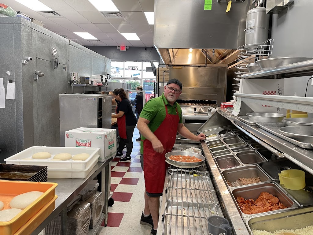 Pizzaville | restaurant | 2901 Goose Creek Rd Ste 103, Louisville, KY 40241, USA | 5027543001 OR +1 502-754-3001