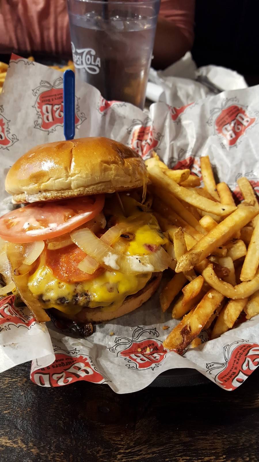 B2B Burgers 2 Beer Concord | restaurant | 7669 Crile Rd, Painesville, OH 44077, USA | 4407548701 OR +1 440-754-8701