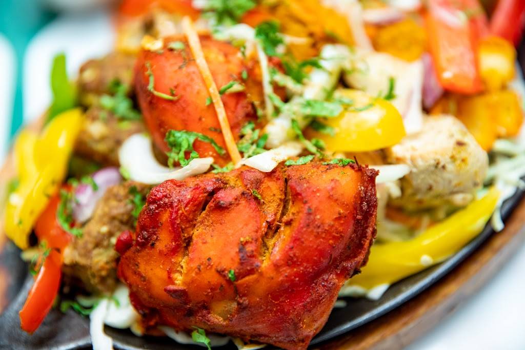 India Flavors | restaurant | ABC Warehouse Building, 29205 Orchard Lake Rd, Farmington Hills, MI 48334, USA | 2486775555 OR +1 248-677-5555