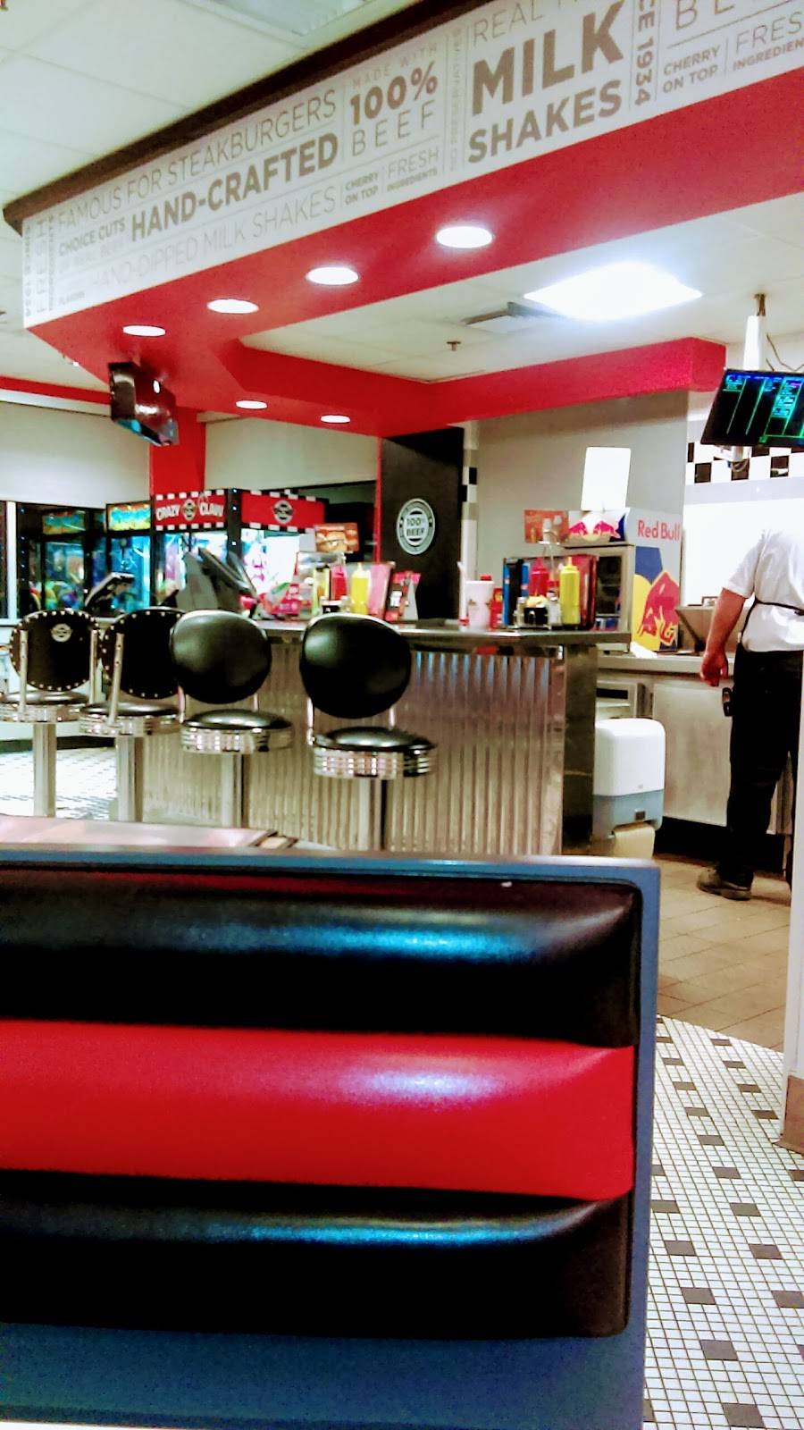 Steak n Shake | restaurant | 630 S Sutton Rd, Streamwood, IL 60107, USA | 6304978109 OR +1 630-497-8109