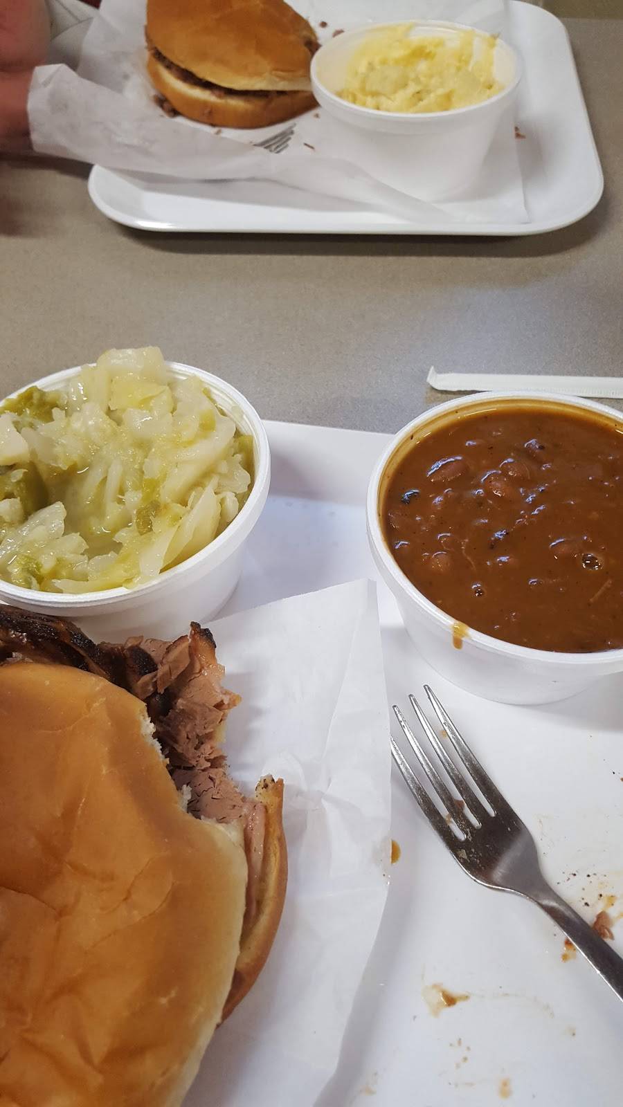 Ray & Wade East Texas BBQ | restaurant | 610 South Georgia Street, PO 171, Troup, TX 75789, USA | 9038422141 OR +1 903-842-2141