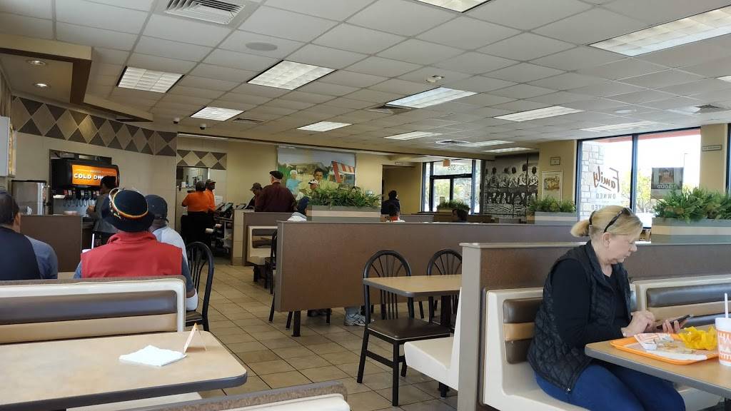Whataburger | restaurant | 505 S Plano Rd, Richardson, TX 75081, USA | 9729189680 OR +1 972-918-9680