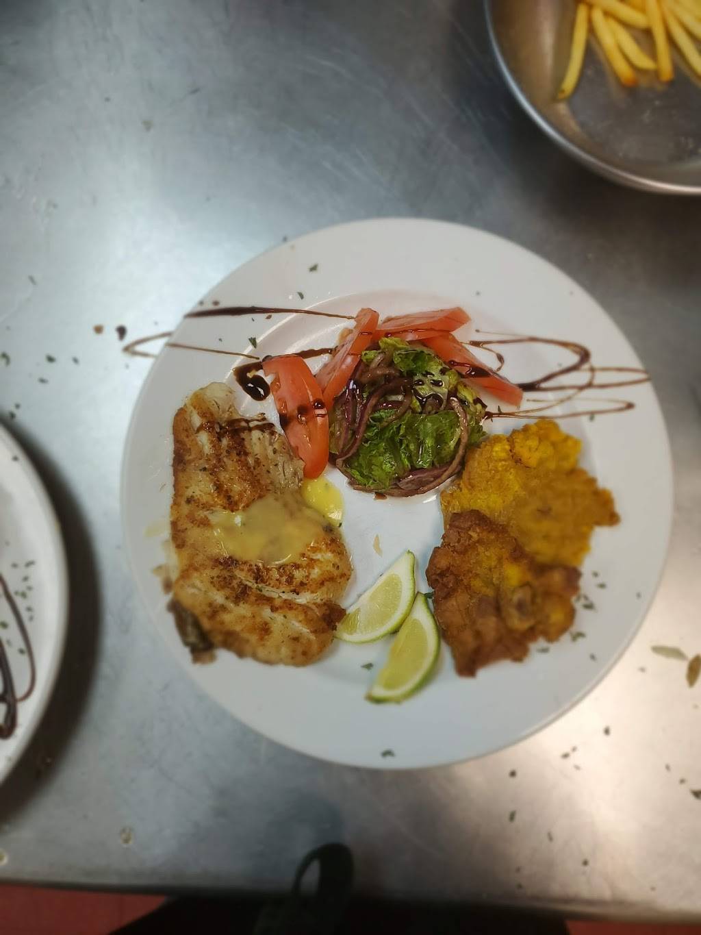 Oli Café | restaurant | 5825 Collins Ave, Miami Beach, FL 33140, USA | 3058682259 OR +1 305-868-2259