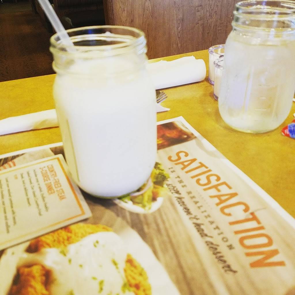 Bob Evans | restaurant | 895 Commercial Pkwy, Dover, OH 44622, USA | 3303437877 OR +1 330-343-7877