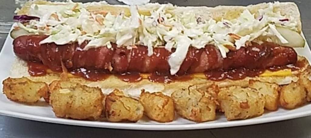 River road tavern | restaurant | 1556 N River Rd NE, Warren, OH 44483, USA | 3304695931 OR +1 330-469-5931