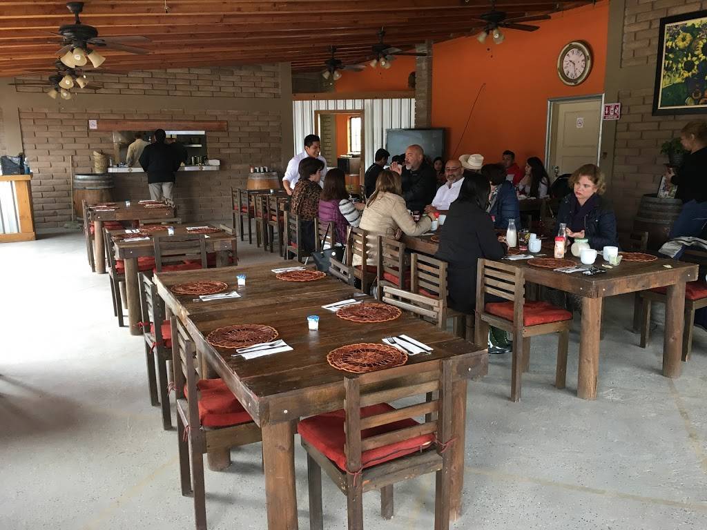 La Cazuela | restaurant | Km 94 Carr. Libre Ensenada -Tecate S/N, San Antonio de las Minas, 22766 Ensenada, B.C., Mexico | 0446643416423 OR +52 1 664 341 6423