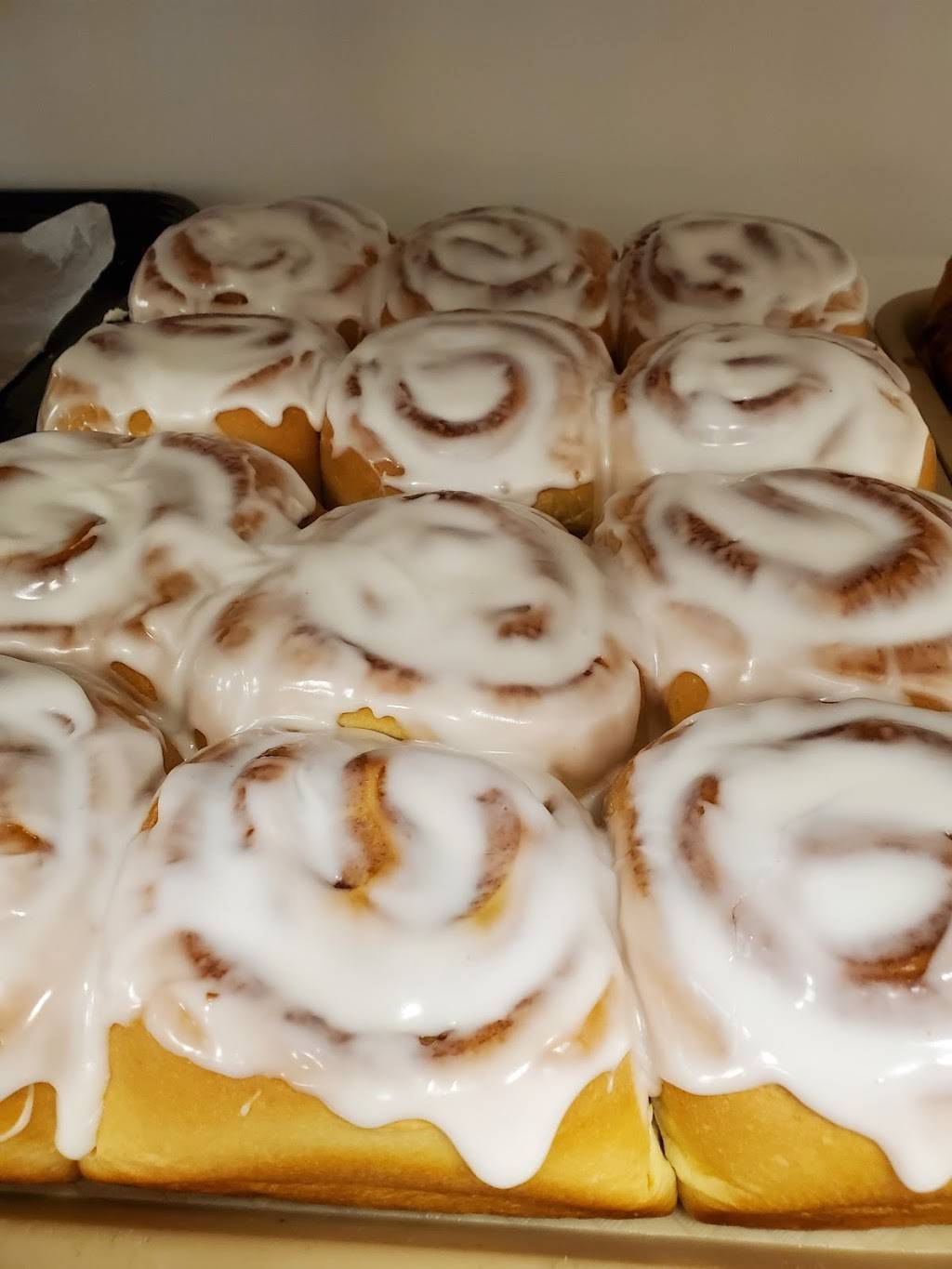 Hull Coop | restaurant | 1207 Black Forest Rd, Hull, IA 51239, USA | 7124391140 OR +1 712-439-1140