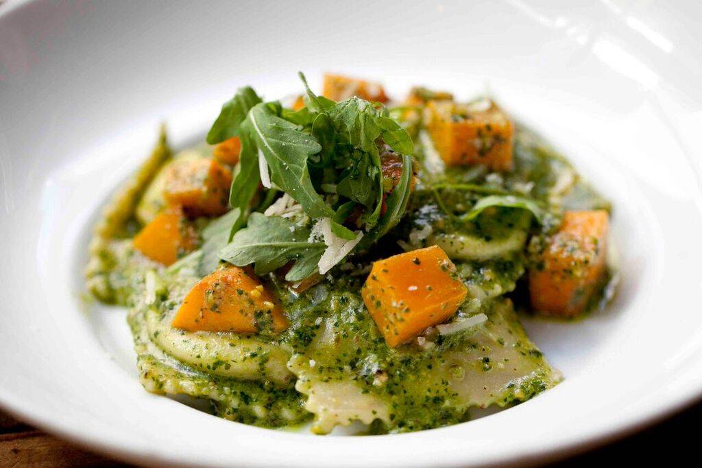 Hook and Ladder Manufacturing Company | restaurant | 1630 S St, Sacramento, CA 95811, USA | 9164424885 OR +1 916-442-4885