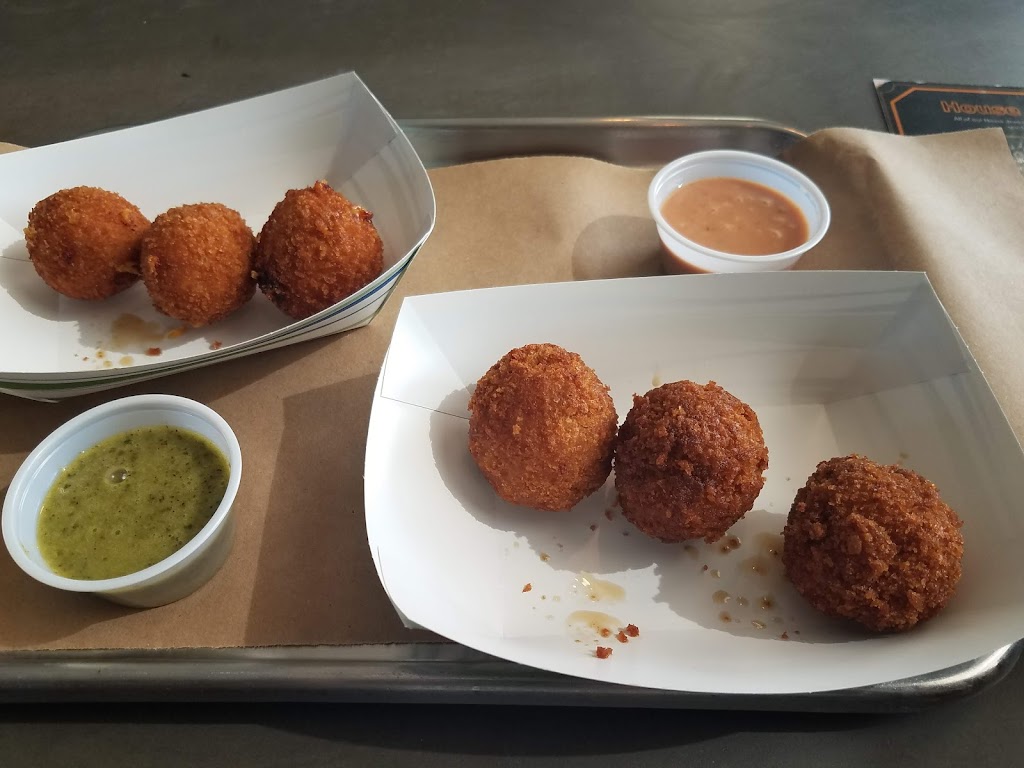 Saucys Sit-Down Bar.B.Q. | restaurant | 257 E Bank St suite c, Petersburg, VA 23803, USA | 8045043075 OR +1 804-504-3075