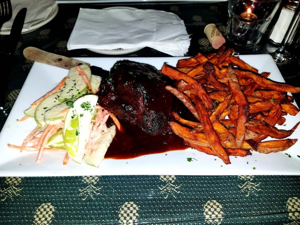 Tavern On the Hill | restaurant | Germantown Ave, Philadelphia, PA 19118, USA | 2152479948 OR +1 215-247-9948