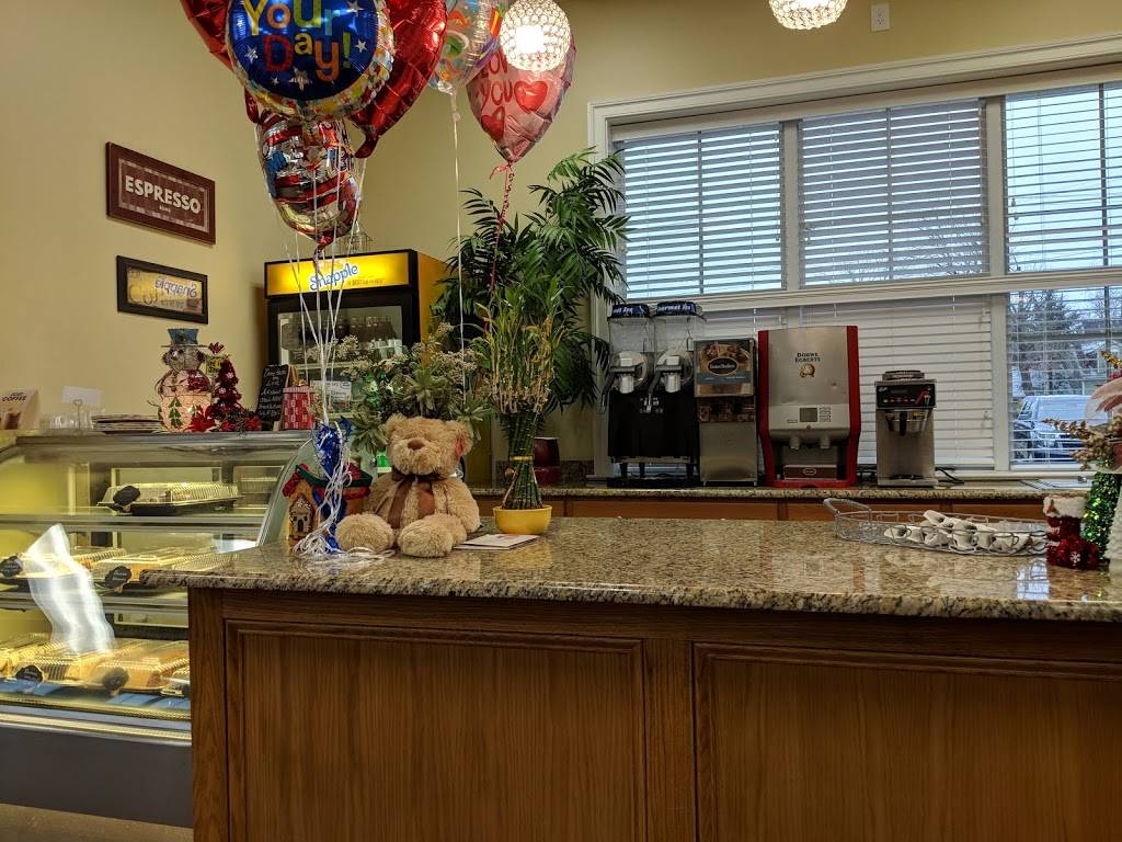 Sheas Cafe & Bakery | cafe | 626 S New York Rd, Galloway, NJ 08205, USA | 6097487000 OR +1 609-748-7000