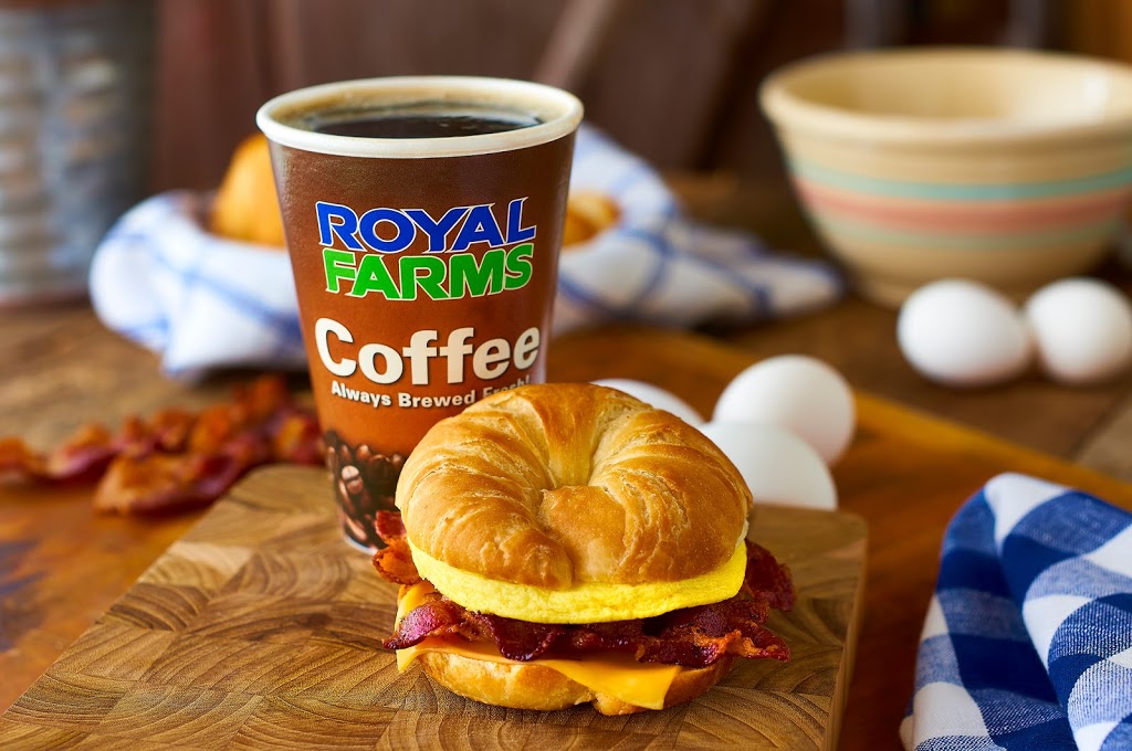 Royal Farms | cafe | 2000 N Forest Park Ave, Baltimore, MD 21207, USA | 4104504317 OR +1 410-450-4317