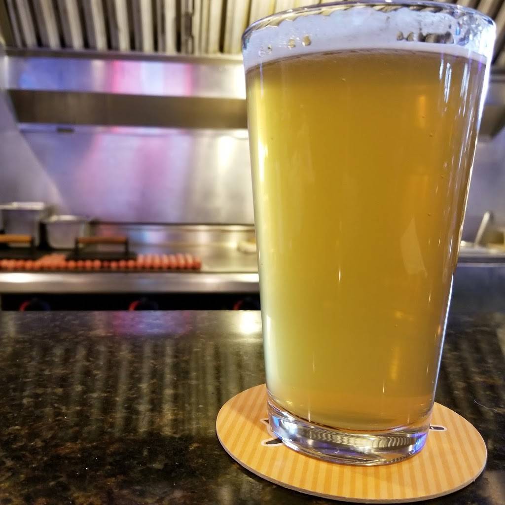 Windmill Tavern | restaurant | 400 Hollister St, Stratford, CT 06615, USA | 2033786886 OR +1 203-378-6886