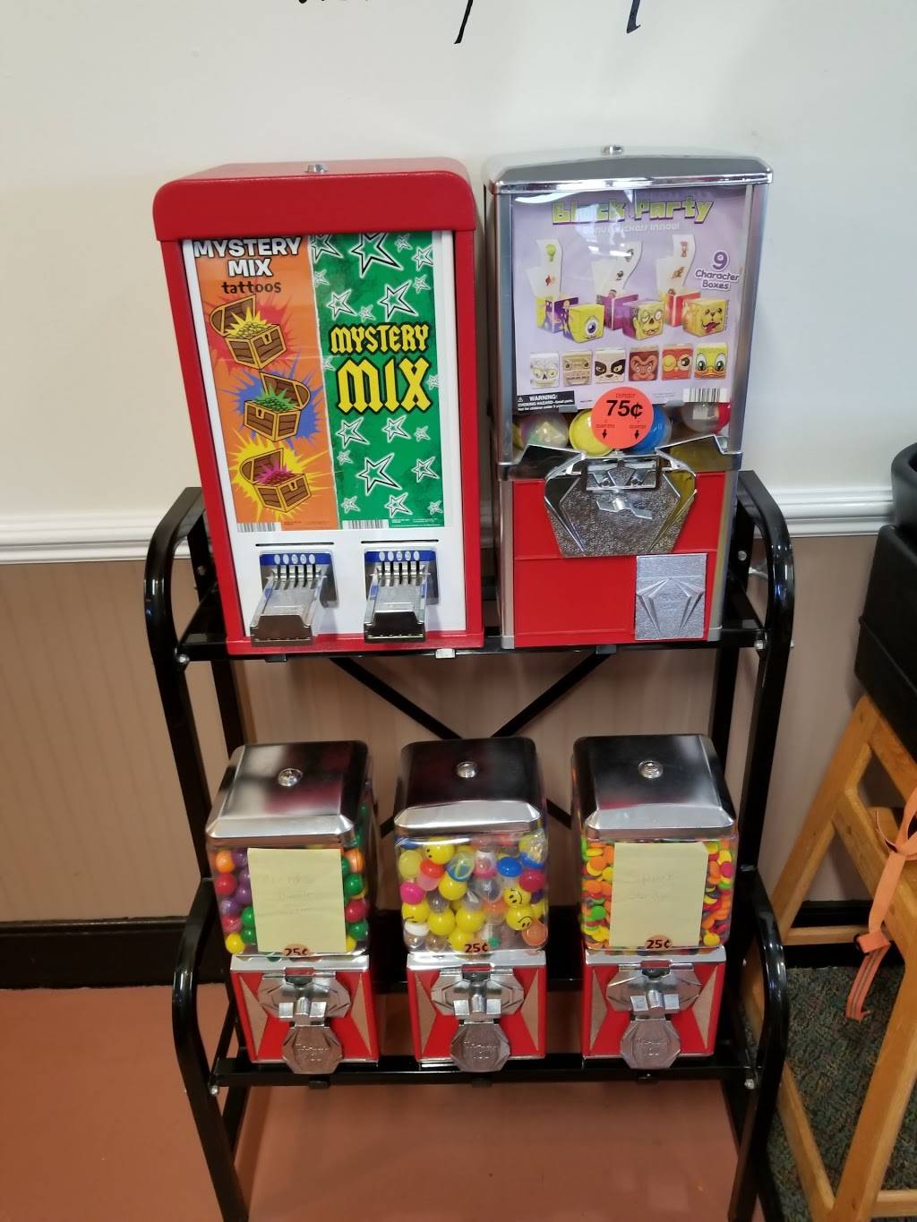 Cowboy Restaurant | restaurant | 961 N Bridge St, Elkin, NC 28621, USA | 3362582402 OR +1 336-258-2402