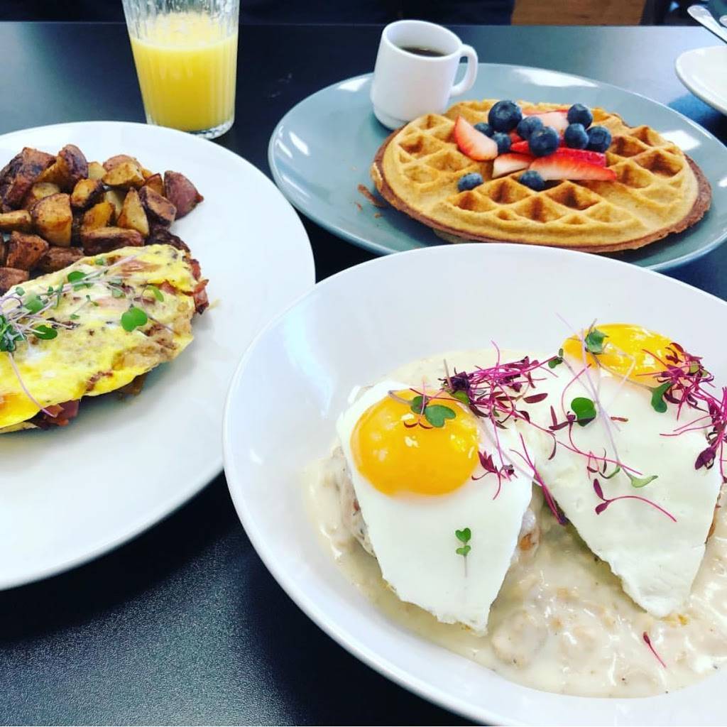 Howies | restaurant | 1525 Smith St Suite 7, North Providence, RI 02911, USA | 4013530500 OR +1 401-353-0500