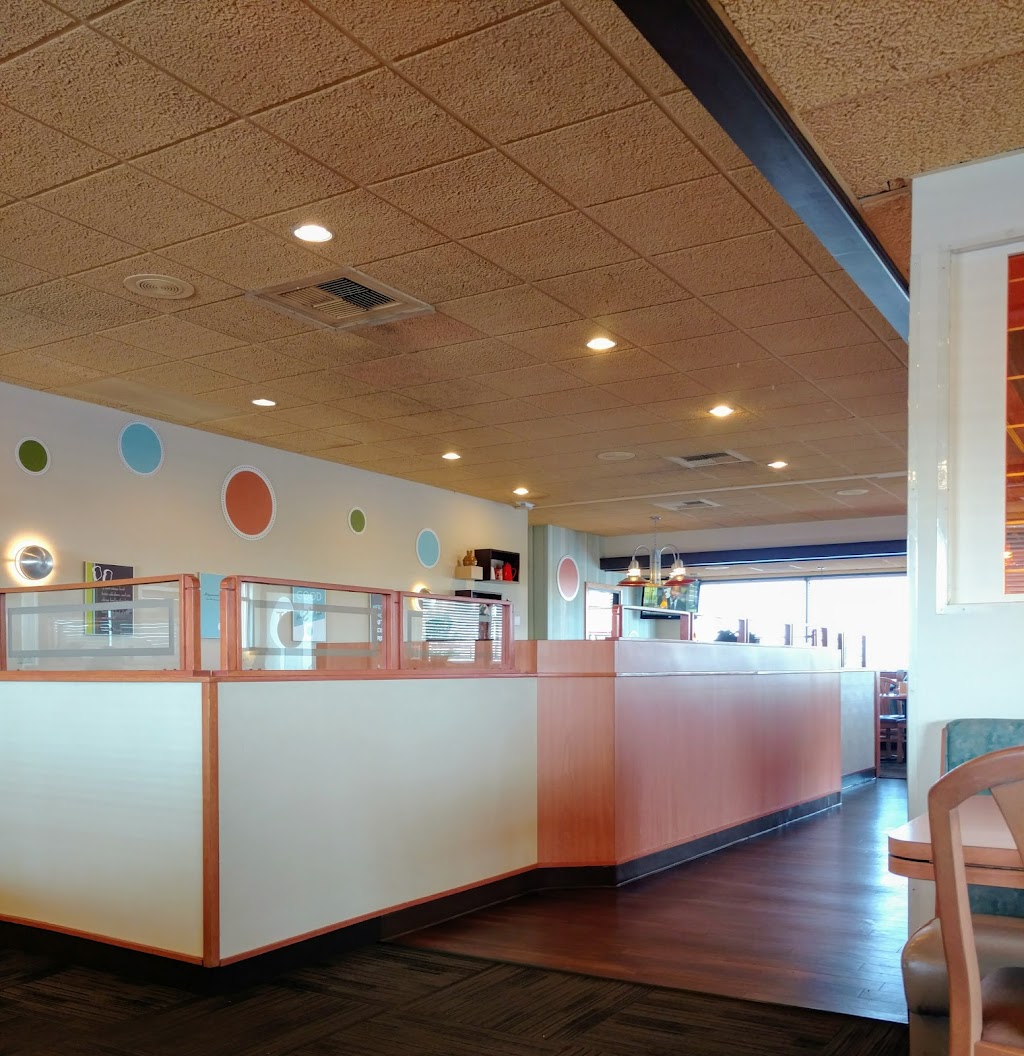 Village Inn | bakery | 5 Walmart Way, La Junta, CO 81050, USA | 7193841084 OR +1 719-384-1084