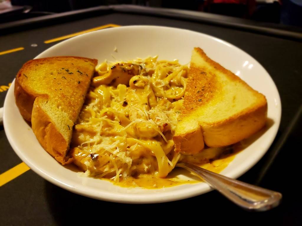 Firehouse 52 Bar & Grill | restaurant | 26781 US-380, Aubrey, TX 76227, USA | 9723476552 OR +1 972-347-6552