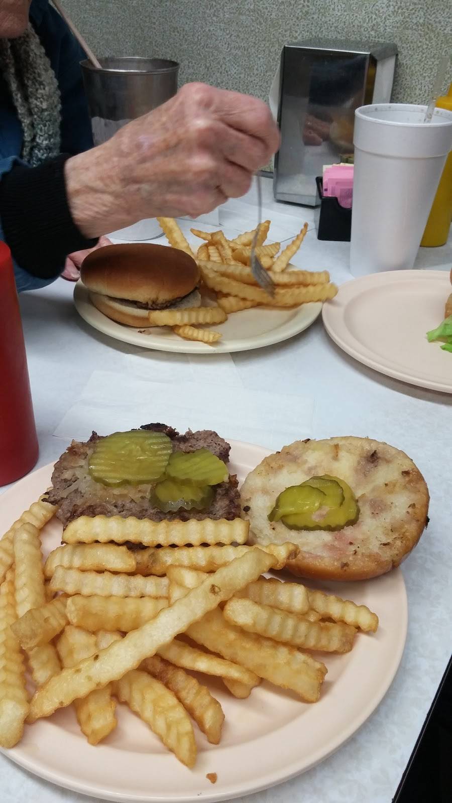 The New White Steamer | restaurant | 21 E Main St, Washington, IN 47501, USA | 8122549973 OR +1 812-254-9973