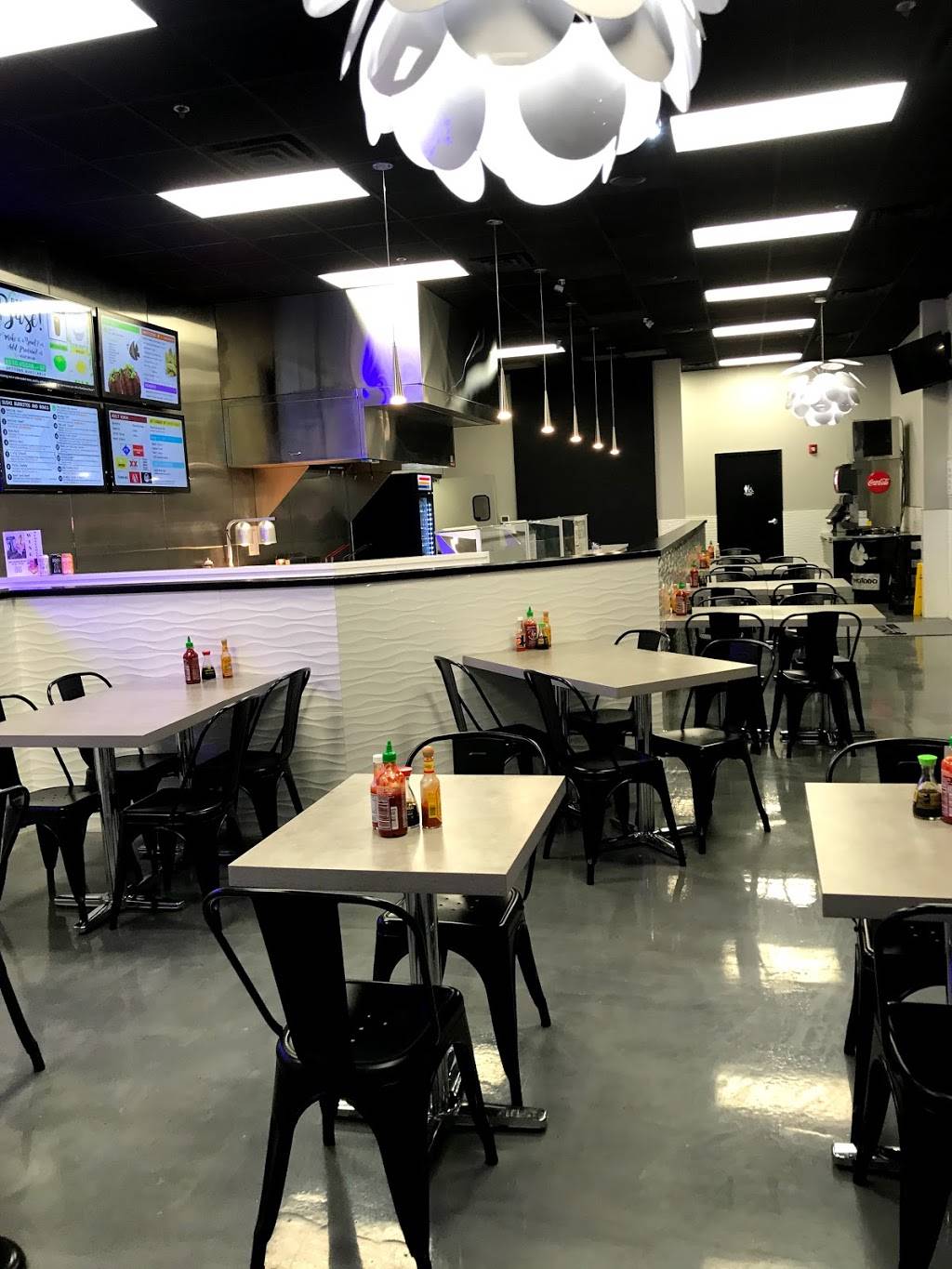 Komotodo Sushi Burrito | restaurant | 13713 Metcalf Ave, Overland Park, KS 66223, USA | 9138024900 OR +1 913-802-4900