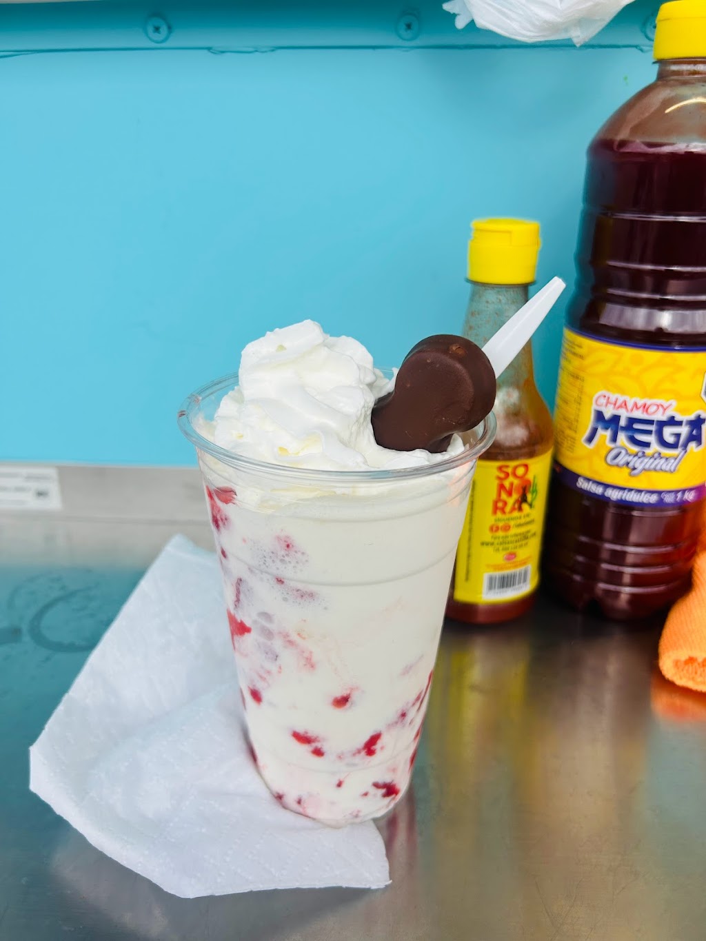 Chucherias y Más Los Minis | restaurant | 1060 Yavapai Dr, Rio Rico, AZ 85648, USA | 5203974715 OR +1 520-397-4715