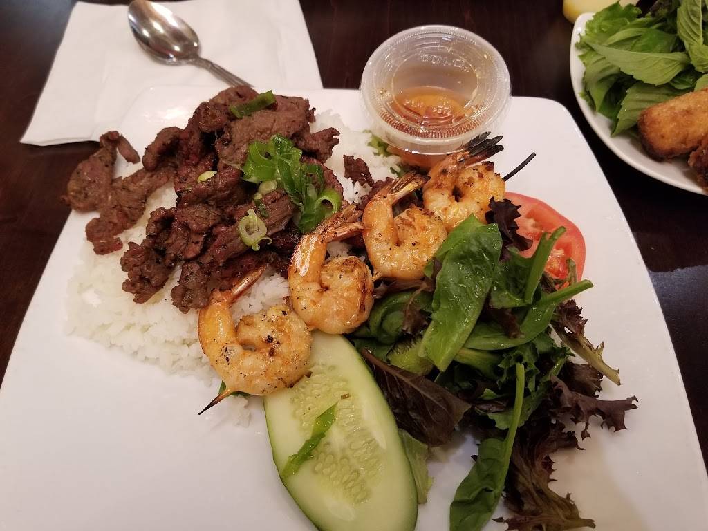 Four Sisters Grill | restaurant | 3035 Clarendon Blvd, Arlington, VA 22201, USA | 7032439020 OR +1 703-243-9020