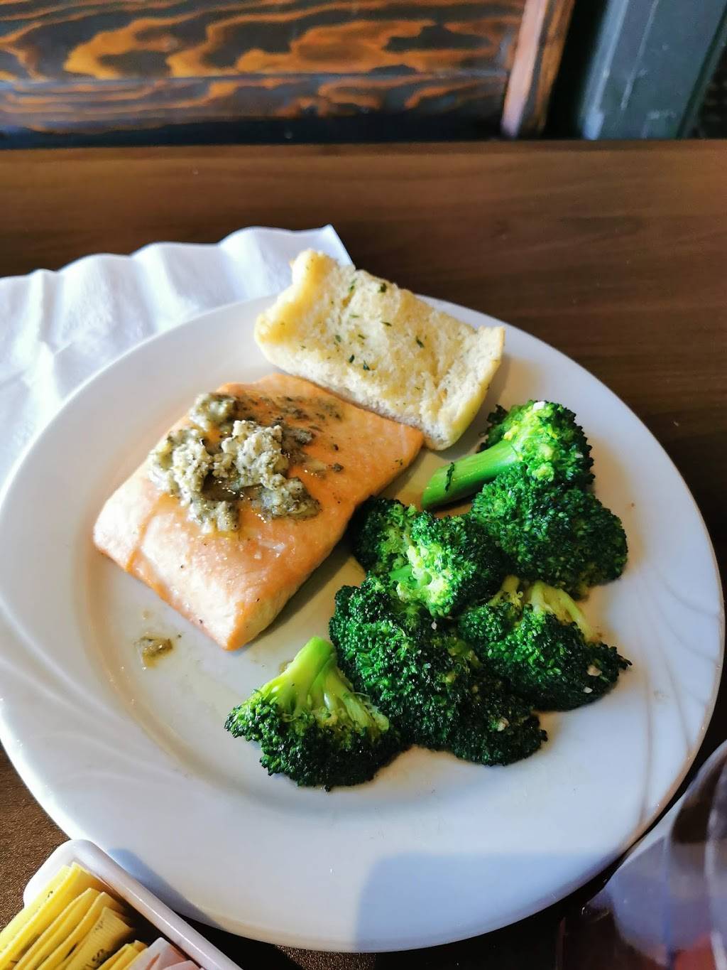 Angelinis Ristorante Italiano | restaurant | 1006 Main St, Keokuk, IA 52632, USA | 3195249009 OR +1 319-524-9009