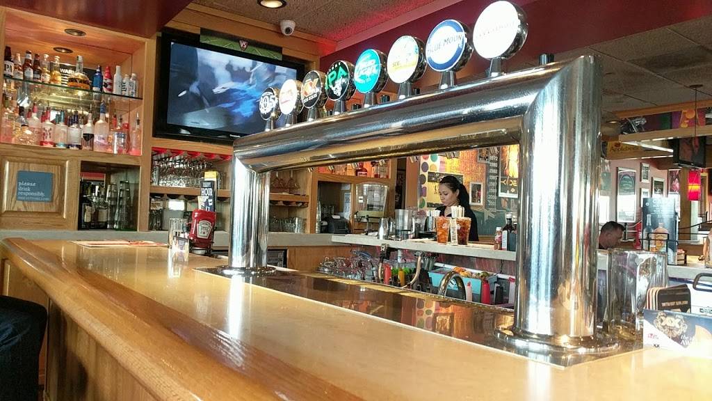 Applebees Grill + Bar | restaurant | 2046 W Redlands Blvd, Redlands, CA 92373, USA | 9093357372 OR +1 909-335-7372
