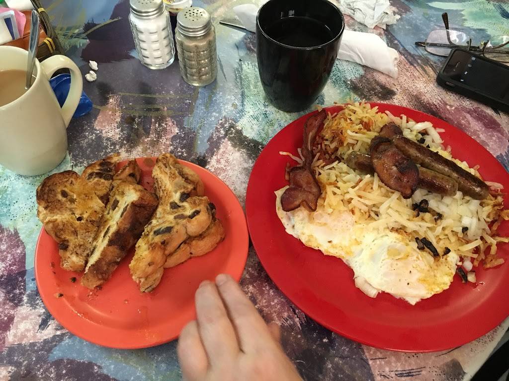 Backwater Cafe & Catering | restaurant | 109 Riverside, Lowell, MI 49331, USA | 6168976370 OR +1 616-897-6370