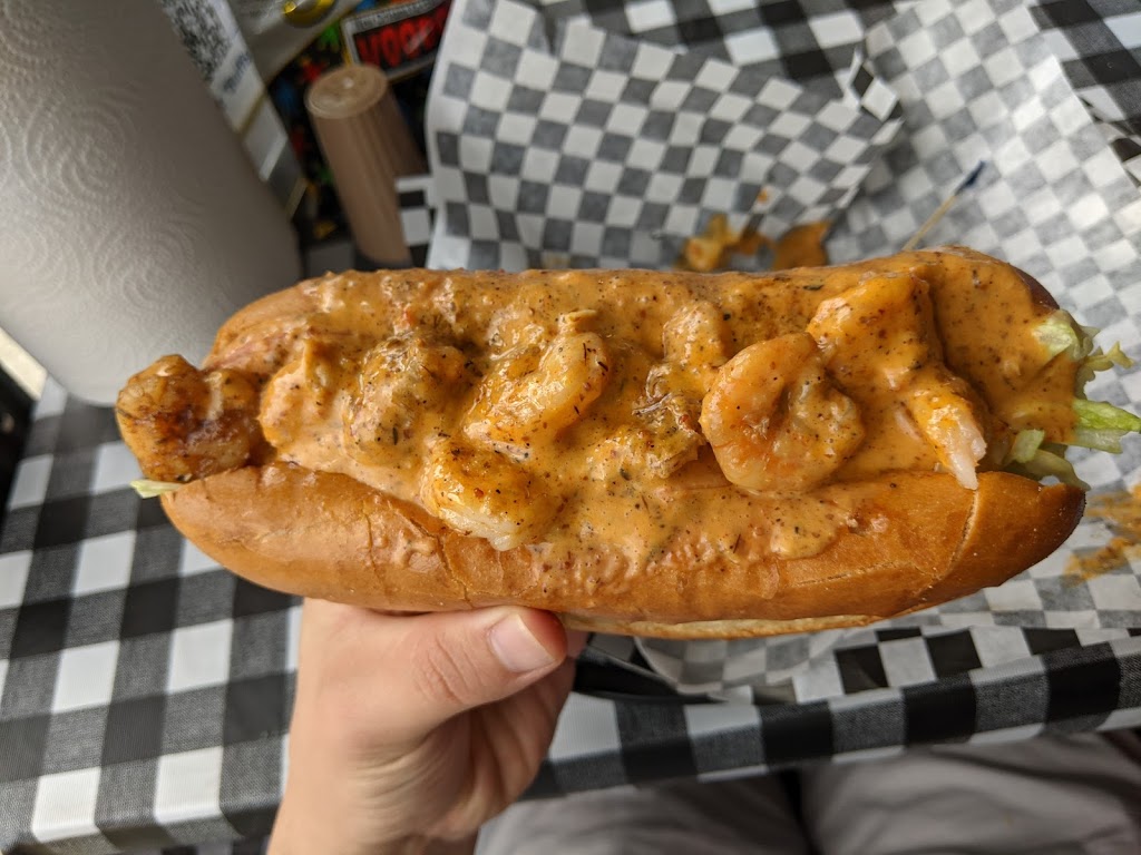 Buffis Peaux Boys | restaurant | 345 Broad St, Lake Charles, LA 70601, USA | 3376026949 OR +1 337-602-6949