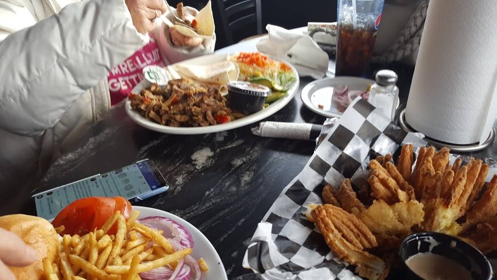 Regal Beagle | restaurant | 3043 Godfrey Rd, Godfrey, IL 62035, USA | 6184662112 OR +1 618-466-2112