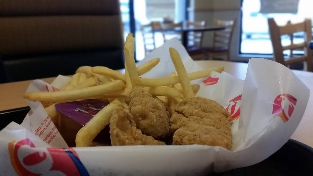 Dairy Queen Grill & Chill | restaurant | 304 Stone Rd W Unit 4, Guelph, ON N1G 4W4, Canada | 5197630892 OR +1 519-763-0892