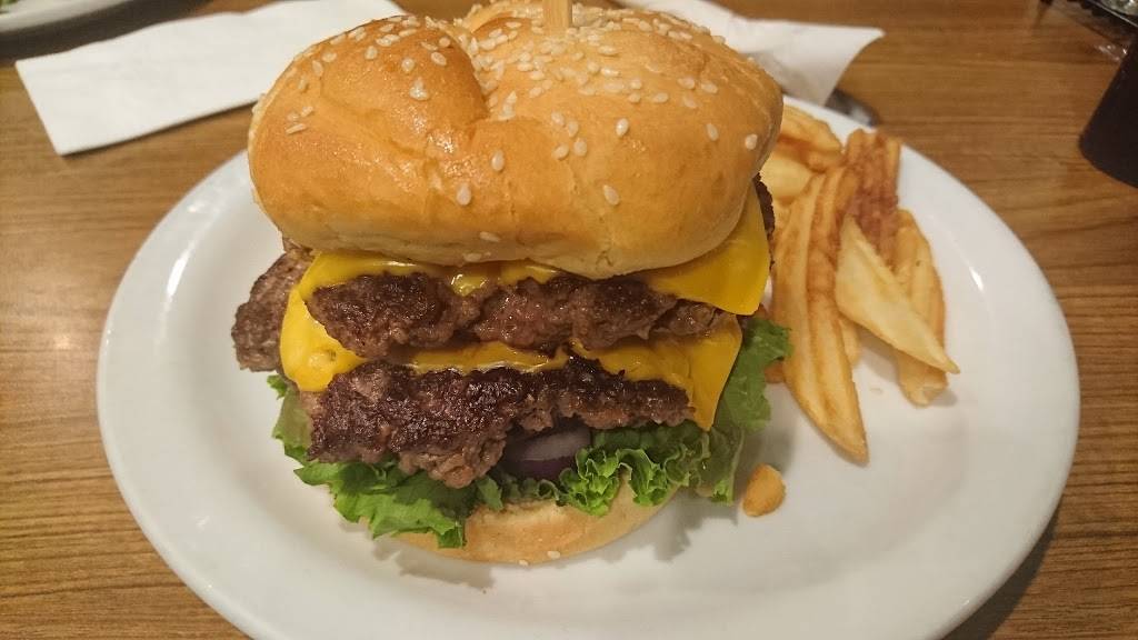 Dennys | restaurant | 10 S Airport Blvd, South San Francisco, CA 94080, USA | 6508721033 OR +1 650-872-1033