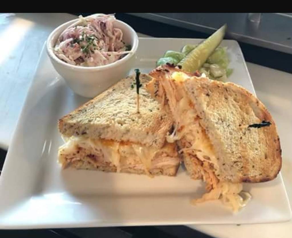 Blue Moon Grill | restaurant | 2045 Bahia Vista St, Sarasota, FL 34239, USA | 9412608597 OR +1 941-260-8597