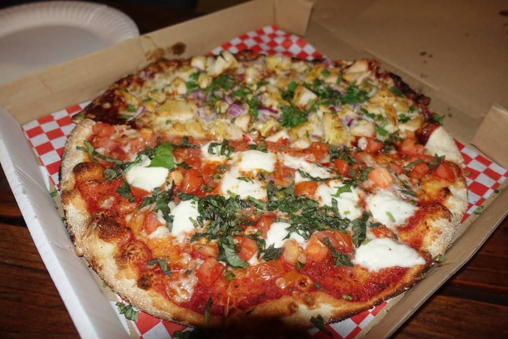 DAmores Pizza | meal delivery | 8369 W 3rd St #4312, Los Angeles, CA 90048, USA | 3239510070 OR +1 323-951-0070