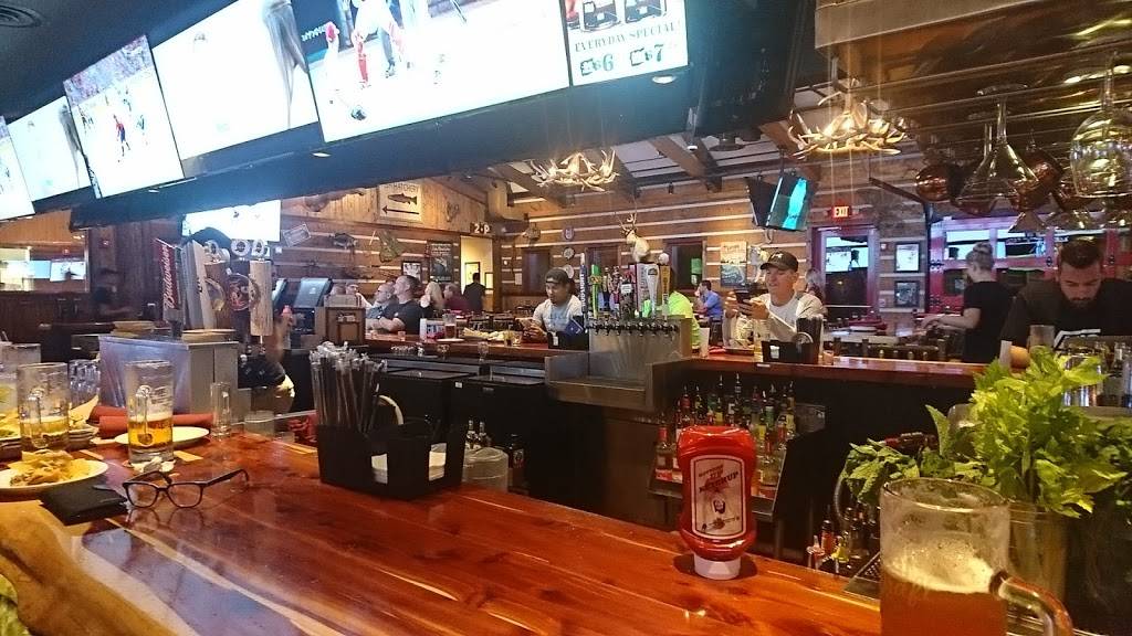 Twin Peaks Fort Myers | restaurant | 16411 Corporate Commerce Way, Fort Myers, FL 33913, USA | 2392459559 OR +1 239-245-9559