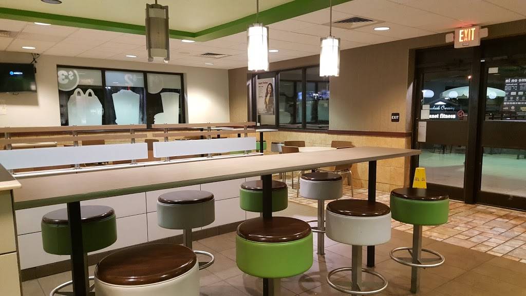 McDonalds | cafe | 2801 Old Wake Forest Rd, Raleigh, NC 27609, USA | 9198213297 OR +1 919-821-3297