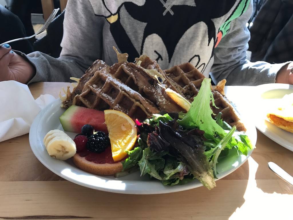 Starving Artist | restaurant | 1078 St Clair Ave W, Toronto, ON M6E 1A5, Canada | 4169017479 OR +1 416-901-7479