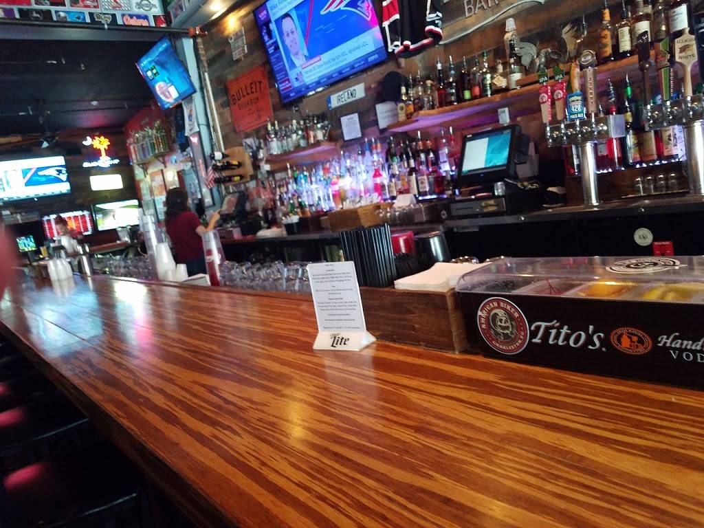 The Roost | restaurant | 825 Savannah Hwy, Charleston, SC 29407, USA | 8437182285 OR +1 843-718-2285