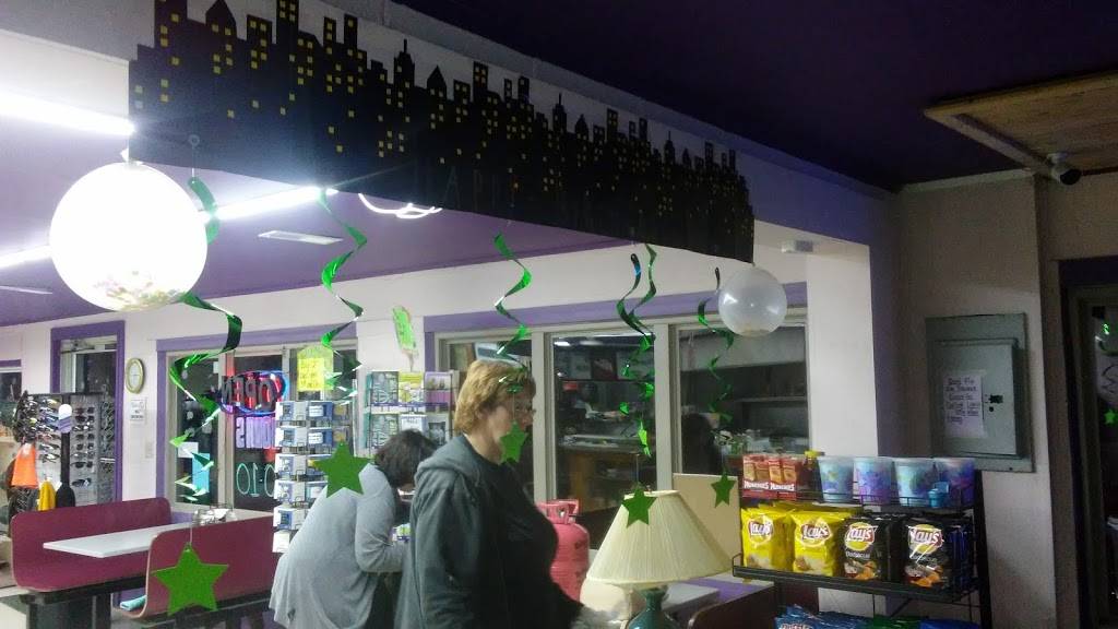 Northgate Arcade and Restaurant | restaurant | 12959 Park Rd, Pikeville, TN 37367, USA | 4238815118 OR +1 423-881-5118