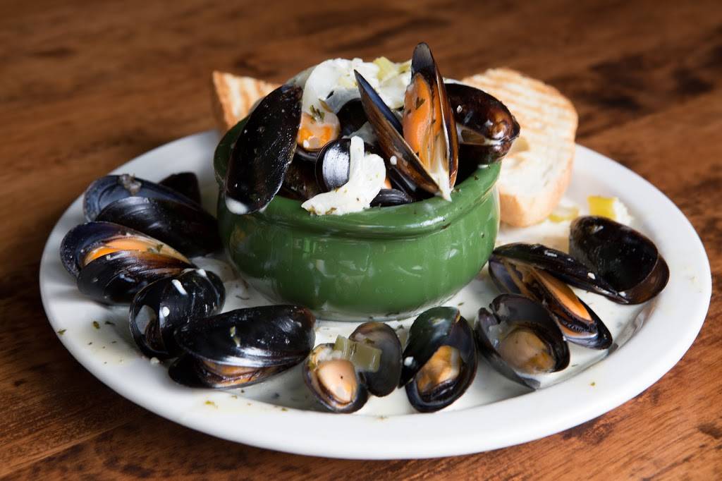 Nine Irish Brothers | restaurant | 575 Massachusetts Ave, Indianapolis, IN 46204, USA | 3179640990 OR +1 317-964-0990