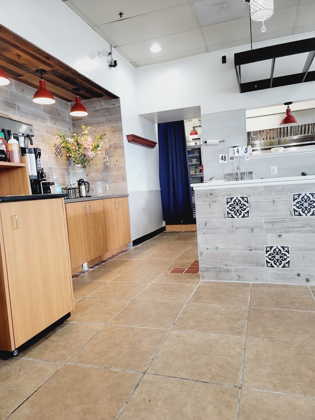 cafe ez 2 at elkridge | restaurant | 6060 Marshalee Dr, Elkridge, MD 21075, USA | 4103043355 OR +1 410-304-3355