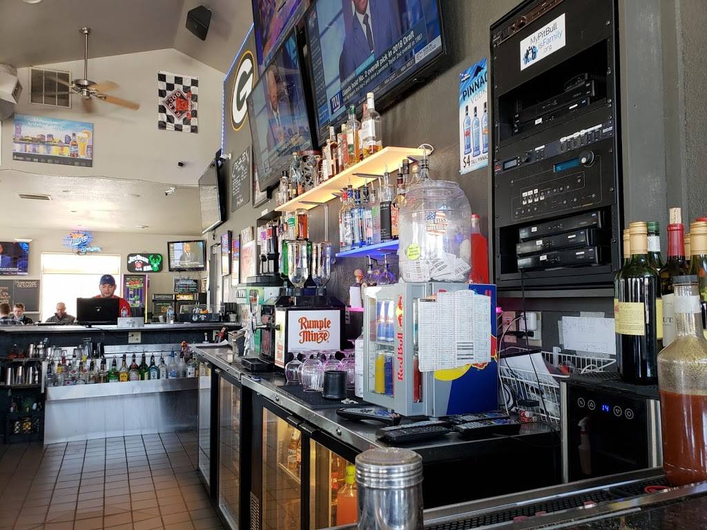 The Neighbors Bar & Grille | restaurant | s16w22255 Arcadian Ave, Waukesha, WI 53186, USA | 2624085872 OR +1 262-408-5872