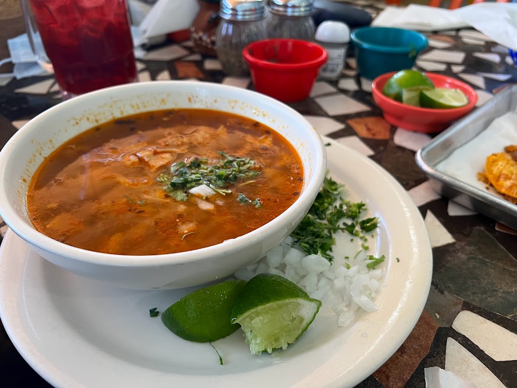 El Manantial Restaurant | restaurant | 3823 E Amarillo Blvd, Amarillo, TX 79107, USA | 8063831852 OR +1 806-383-1852