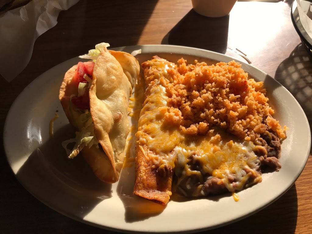 Vels Amigos | restaurant | 1226 37th St #3315, Fort Madison, IA 52627, USA | 3193727058 OR +1 319-372-7058