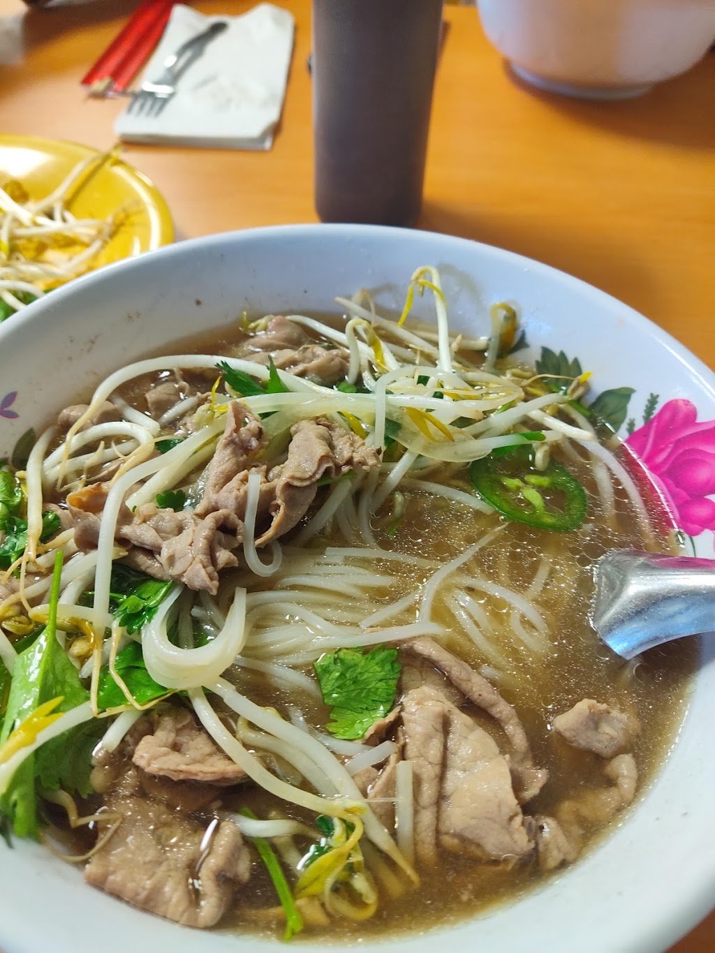 Pho Me Vietnamese Noodle Bar | restaurant | 2320 Apalachee Pkwy, Tallahassee, FL 32301, USA | 8505979051 OR +1 850-597-9051