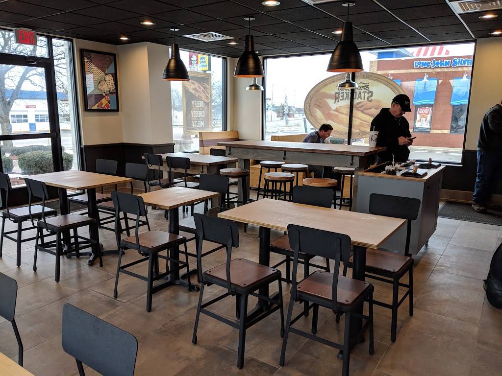 Taco Bell | meal takeaway | 835 Delaware Ave, Marysville, OH 43040, USA | 9376443424 OR +1 937-644-3424